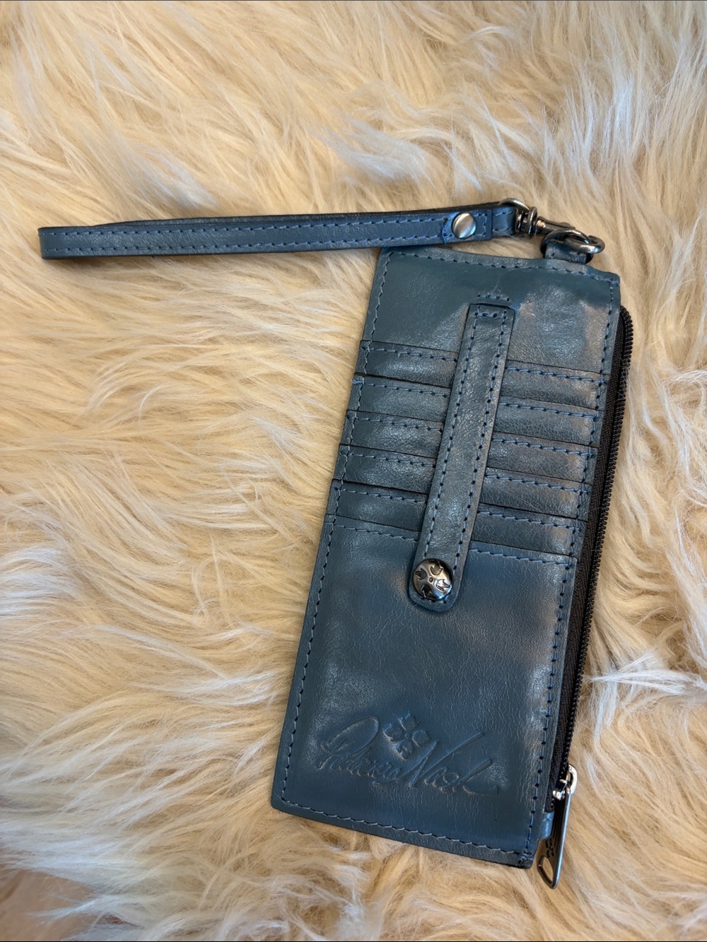 Patricia Nash Teal Leather Wristlet Card Organizer